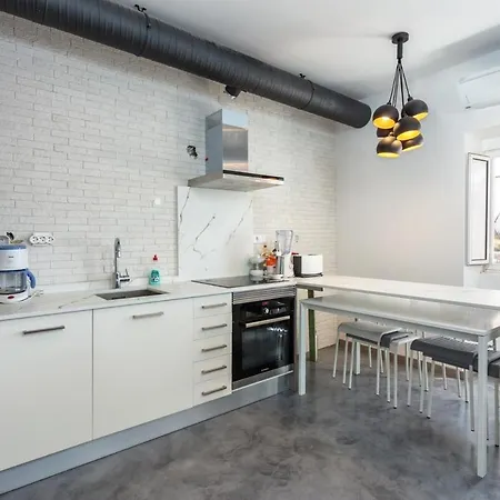 Fisherman's House In Oldtown With Exclusive Rooftop Албуфейра